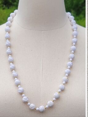 Vtg 1960’s Acrylic Carved White Beaded Gold Tone Rondels Costume Necklace